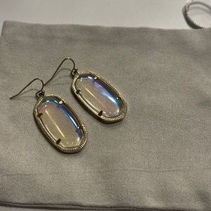 Kendra Scott Elle Iridescent Earrings in Gold